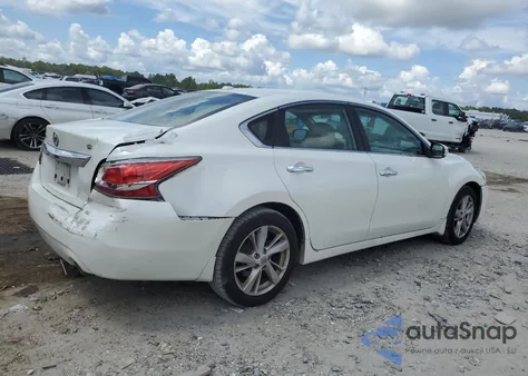 2015 Nissan Altima 2.5 z USA, uszkodzony, nr VIN 1N4AL3AP1FN340770